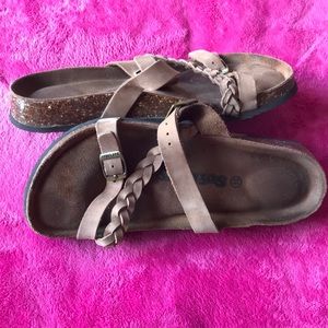 Birkenstock-style sandals size 10!